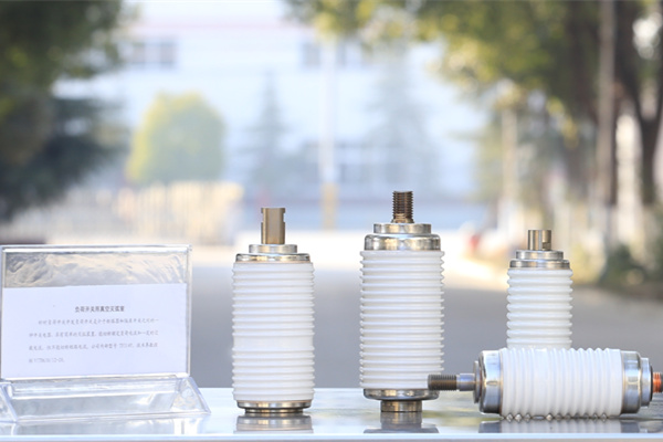 真空開(kāi)關(guān)管接觸點(diǎn)一般采用什么材質(zhì)？